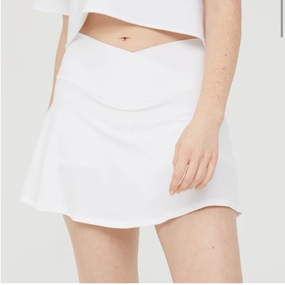 NWT. OFFLINE By Aerie Real Me Crossover Tennis Skort. White. XL.